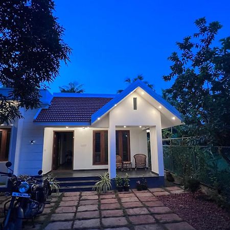 Beautiful Village House With All Facilities. Alappuzha Eksteriør bilde